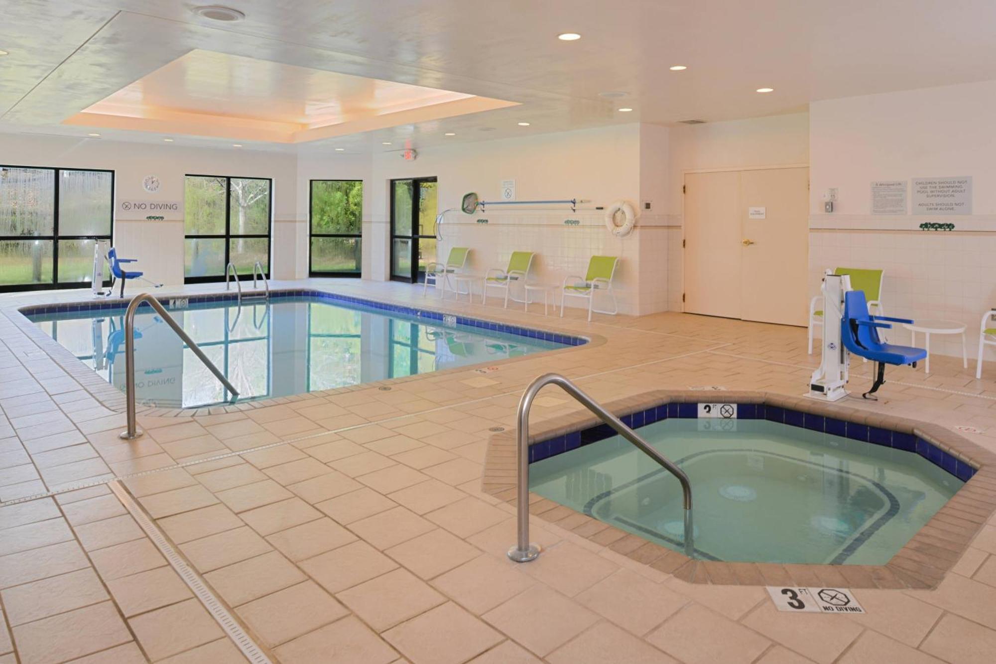 Hotel Courtyard By Marriott Charlotte Gastonia Exterior foto